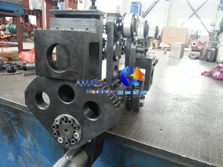 3- CNC Pipe Cutting Machine 20130530_093514