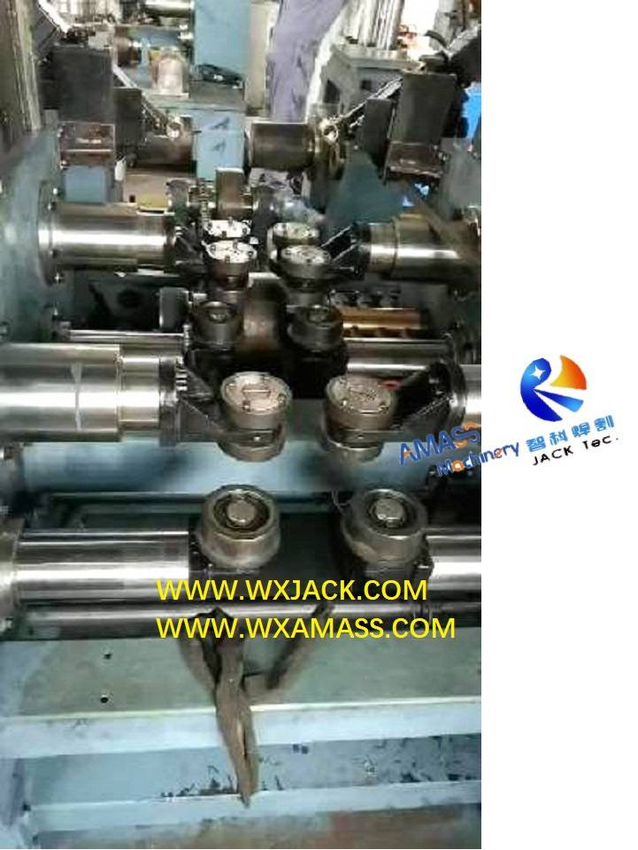 5 Vertical H Beam Welder 10.jpg